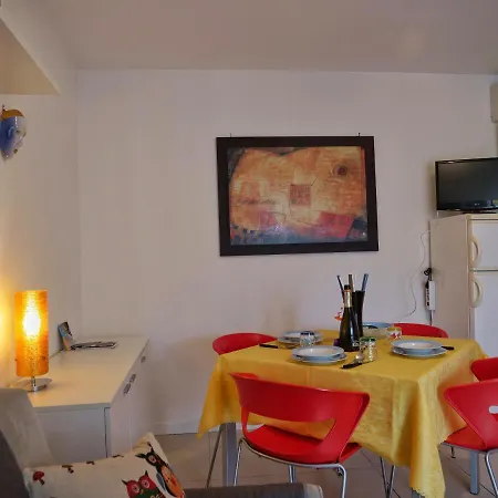 Appartamento Stella Marina Centralissimo Bilocale Con Grande Terrazzo Grado